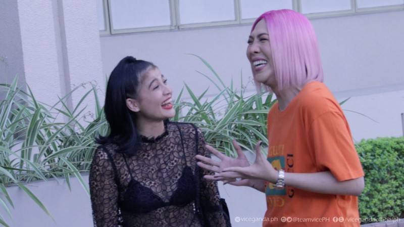 Anne Curtis jokingly changed the script to mock Vice Ganda