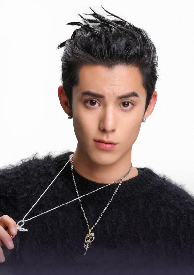 Dylan Wang 王鹤棣 Wang He Di - Philippines - Dao Ming Si's hair RT for his hair  down LIKE for his pineapple hair #DylanWang #MeteorGarden2018  pic.twitter.com/ff3krJKyOb ©/@dylanwang__