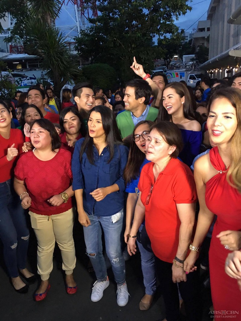 ABSCBN Christmas Station ID 2016 Doble Kara ABSCBN Entertainment