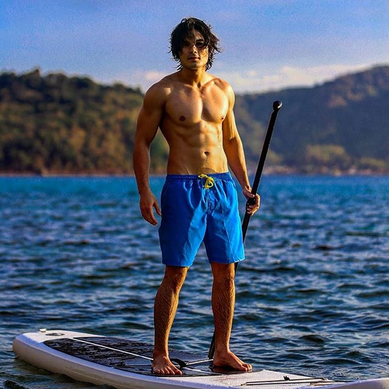 WOW! Guess who among the Los Bastardos brothers own these abs? ABSCBN Entertainment