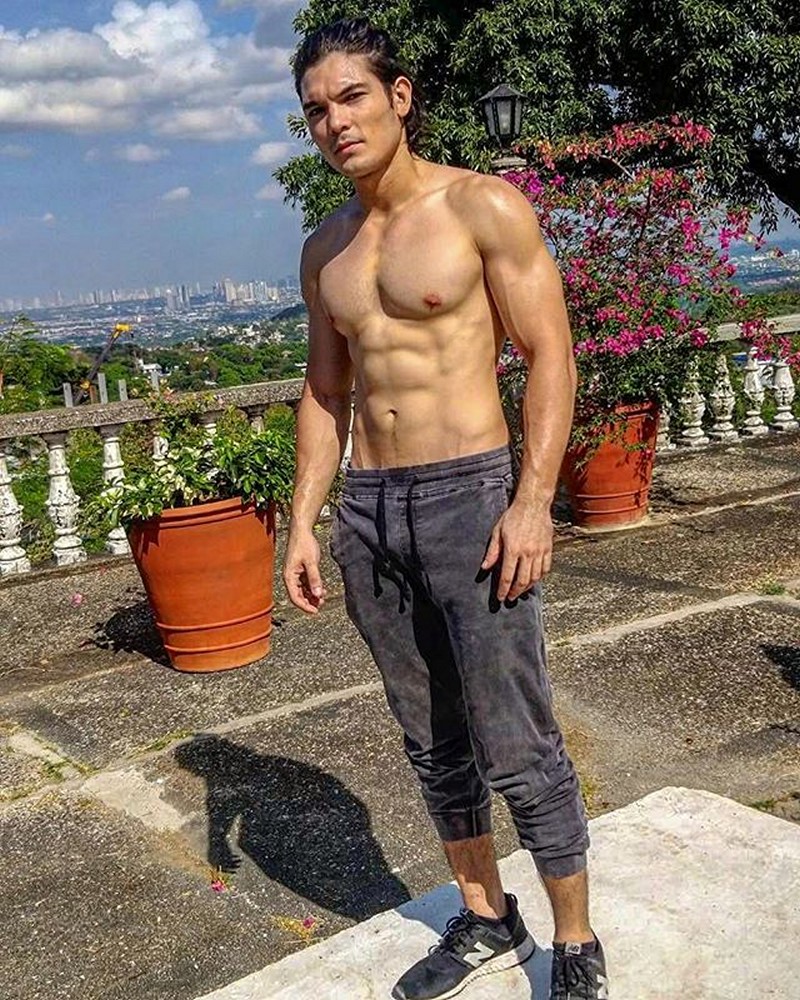 WOW! Guess who among the Los Bastardos brothers own these abs? ABSCBN Entertainment