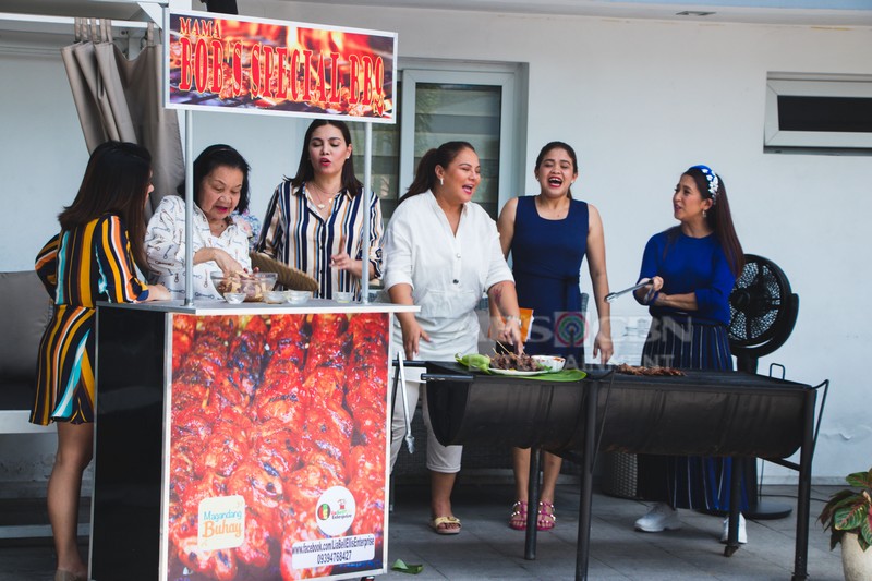 PHOTOS: Team Momshies visits Angeline Quinto’s House