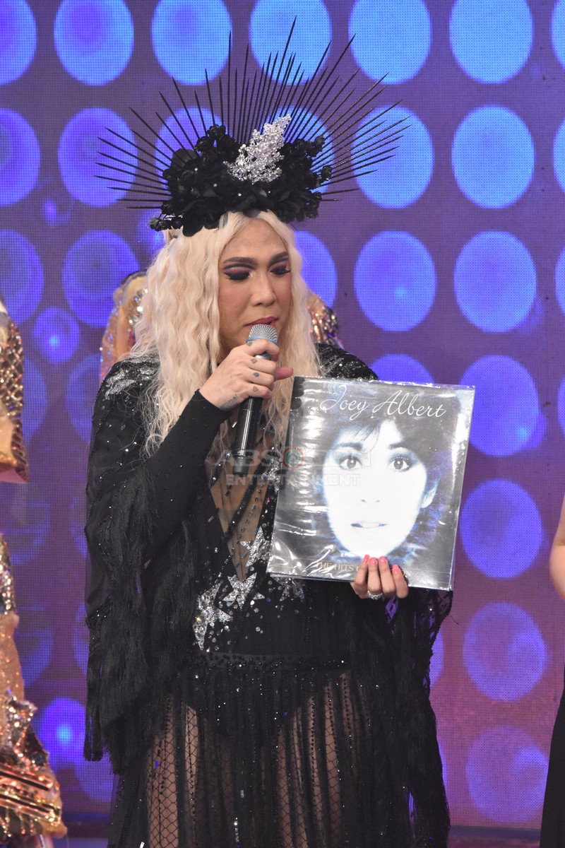 ABS-CBN News on X: Vice Ganda turns 40, celebrates birthday in US