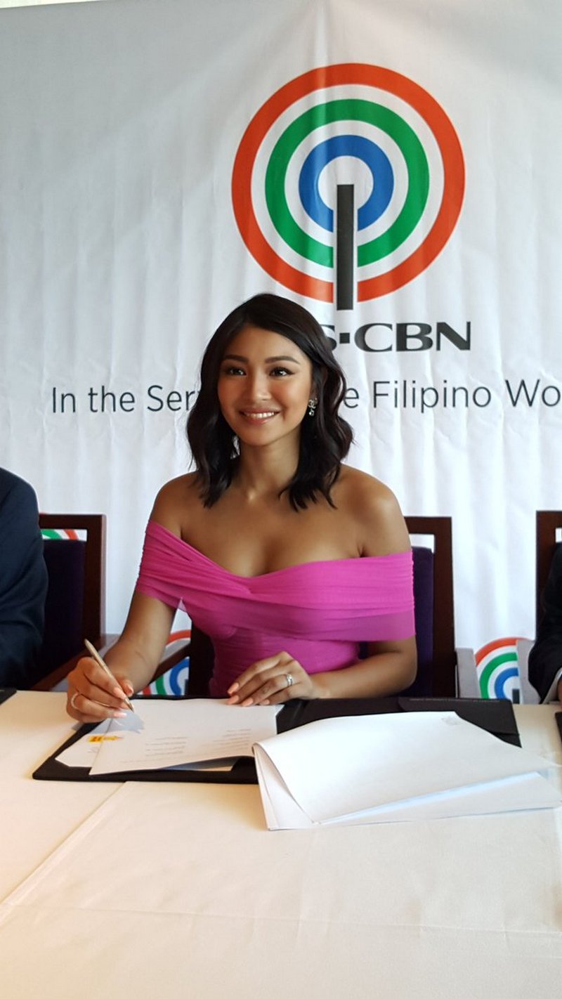 Photos Nadine Lustre Renews Contract With Abs Cbn Abs Cbn Entertainment 5738